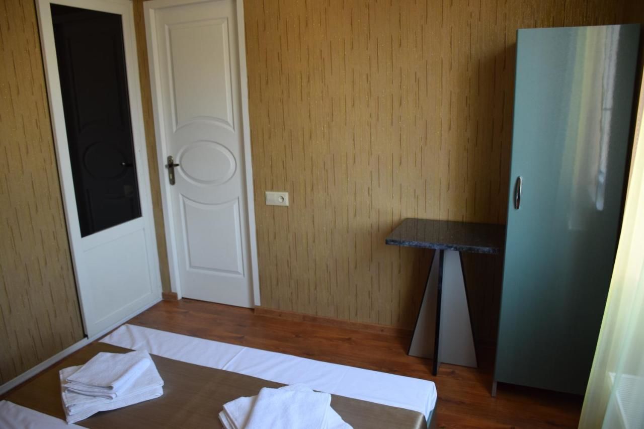 Отель Crossway Tbilisi Hotel Тбилиси-26