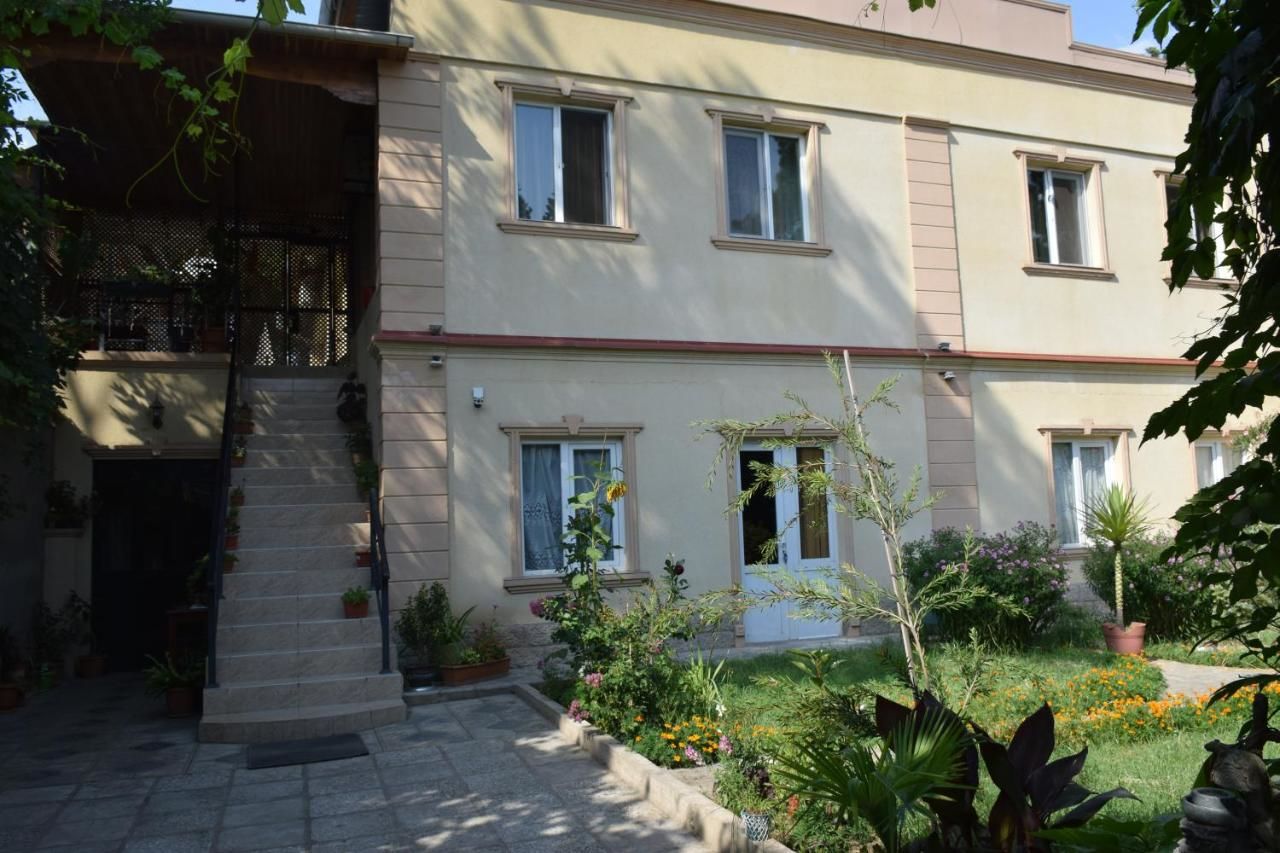 Отель Crossway Tbilisi Hotel Тбилиси-6