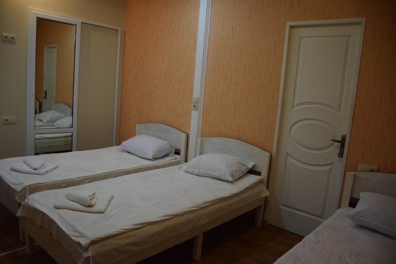 Отель Crossway Tbilisi Hotel Тбилиси-33