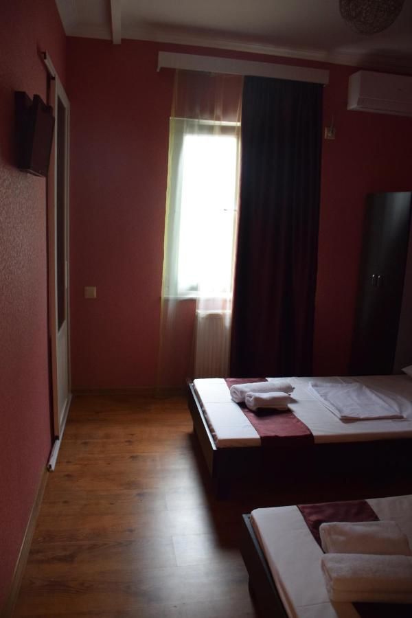 Отель Crossway Tbilisi Hotel Тбилиси