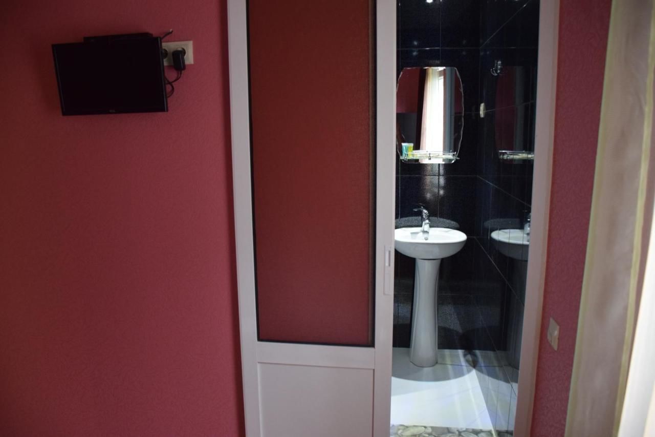 Отель Crossway Tbilisi Hotel Тбилиси