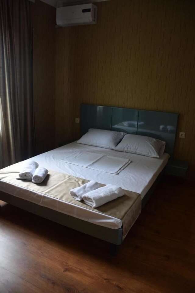Отель Crossway Tbilisi Hotel Тбилиси-24