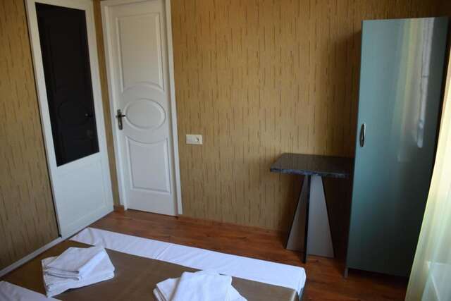 Отель Crossway Tbilisi Hotel Тбилиси-25