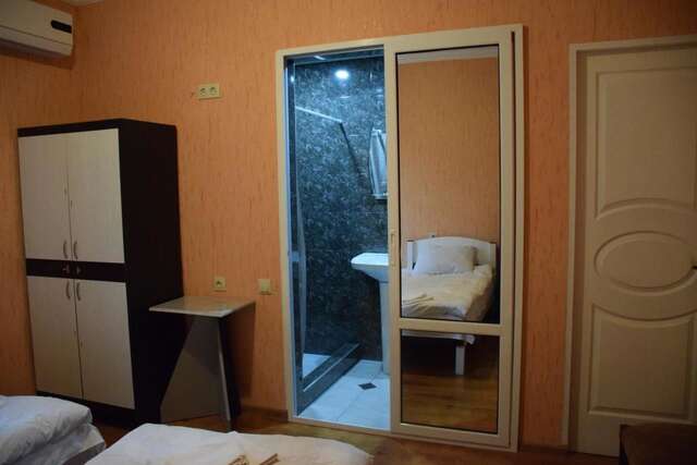 Отель Crossway Tbilisi Hotel Тбилиси-27