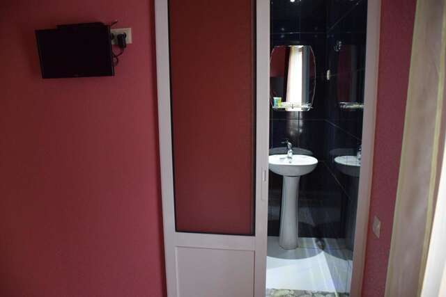 Отель Crossway Tbilisi Hotel Тбилиси-43