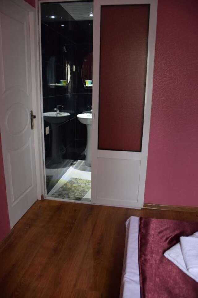 Отель Crossway Tbilisi Hotel Тбилиси-50